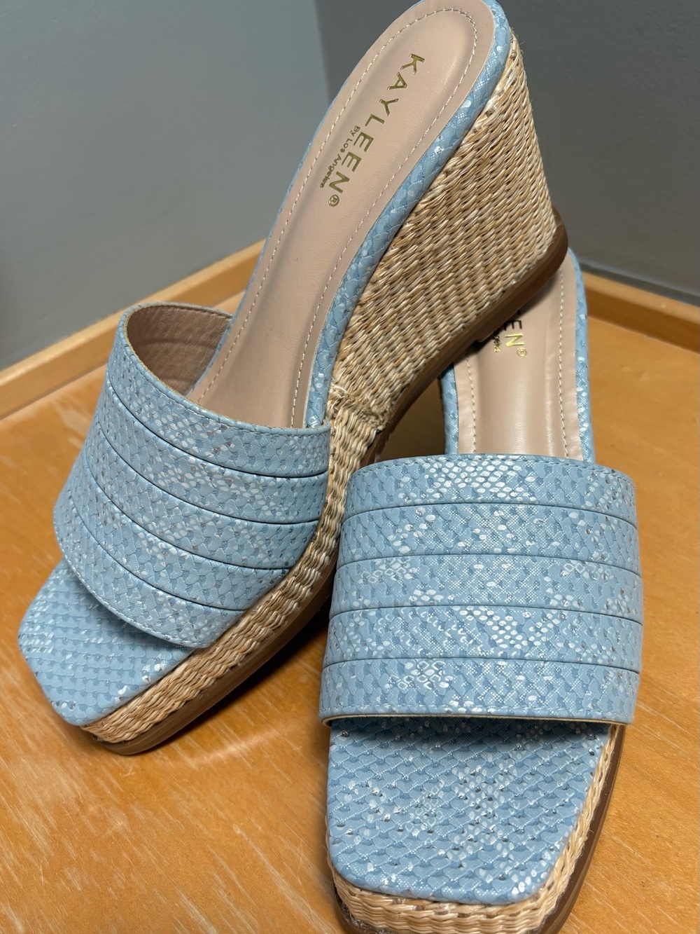 Kayleen Blue Snakeskin Print Espadrille Wedge Slides Size 10 NWOB